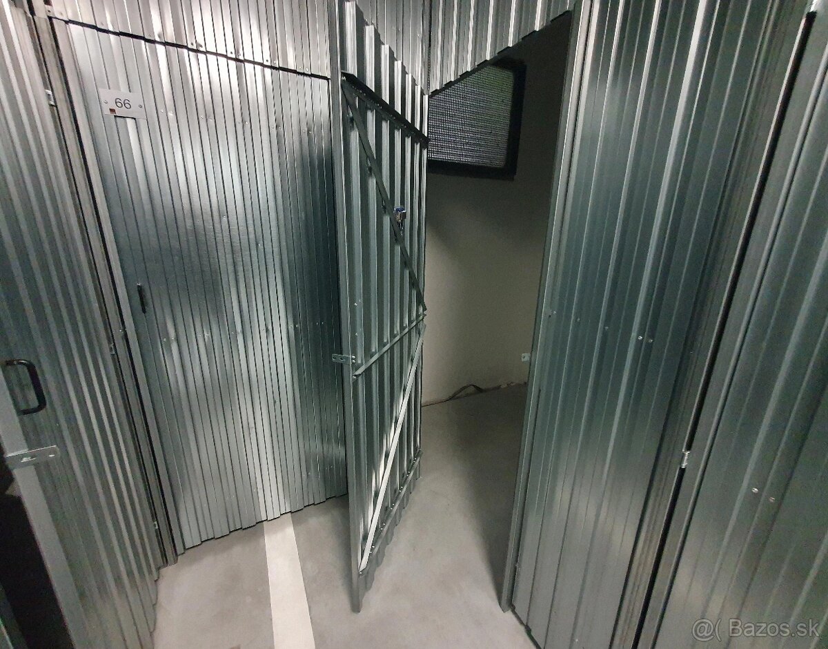 Malý Interný Sklad T67 (3,5 m²) na prenájom (Tomášikova 50D) - 2