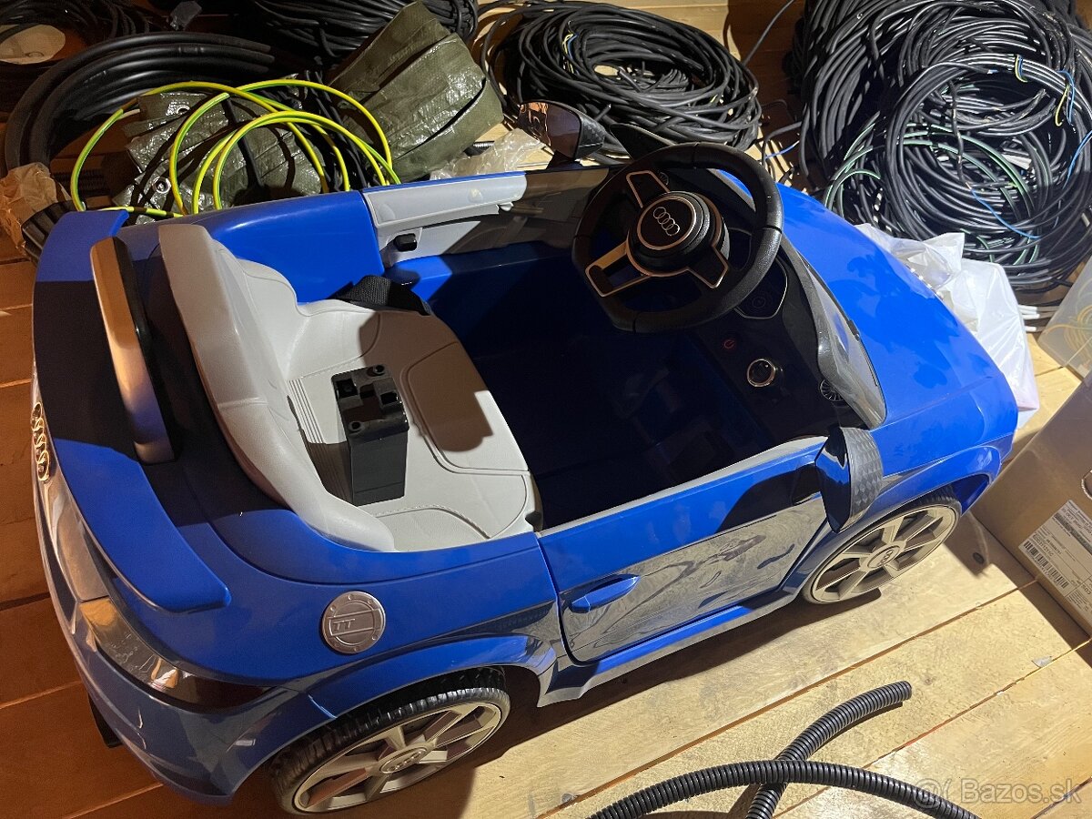 elektrické autíčko audi - baterka kaput - 2