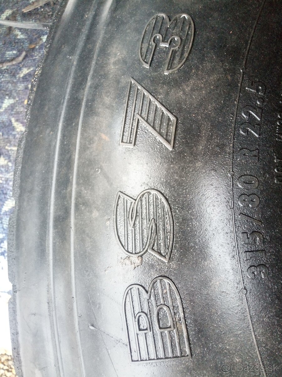 Predam rezervu 315/80R22,5 - 2
