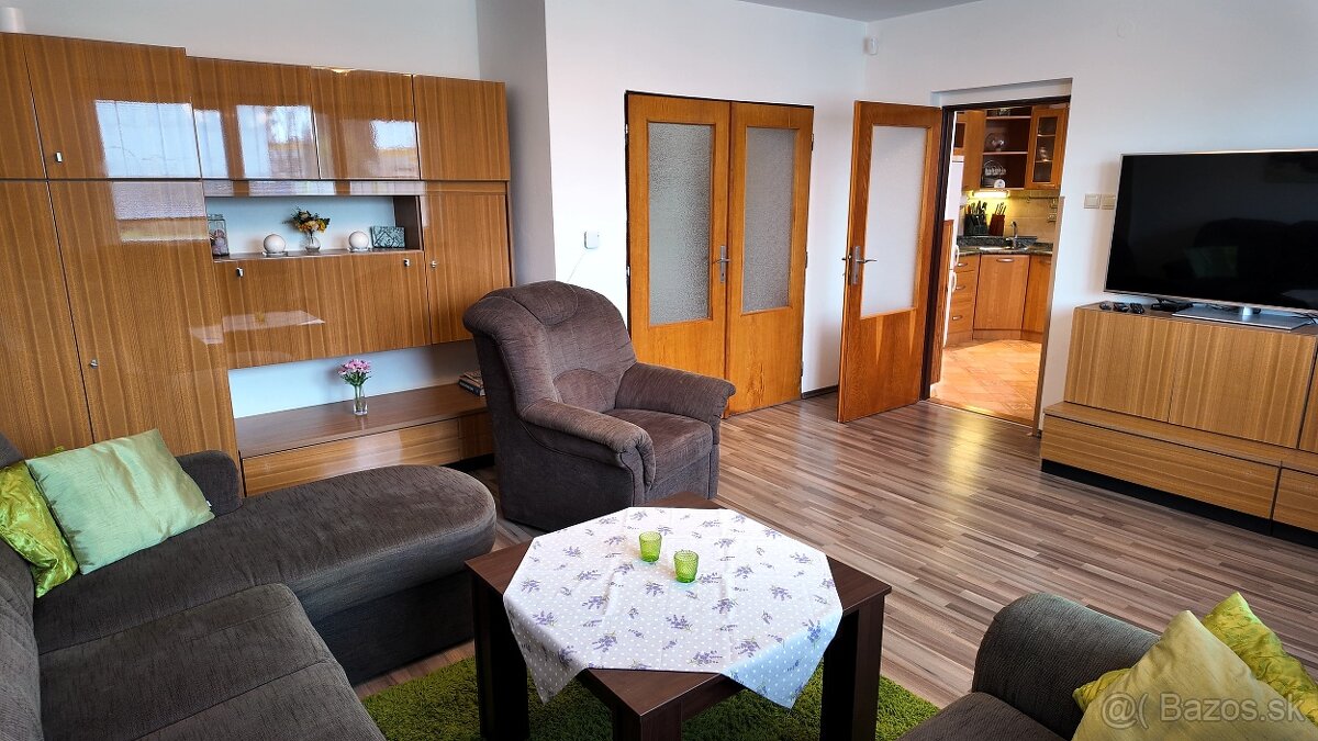 PREDAJ - 6 izbový rodinný dom - Lednice na Moravě - 2