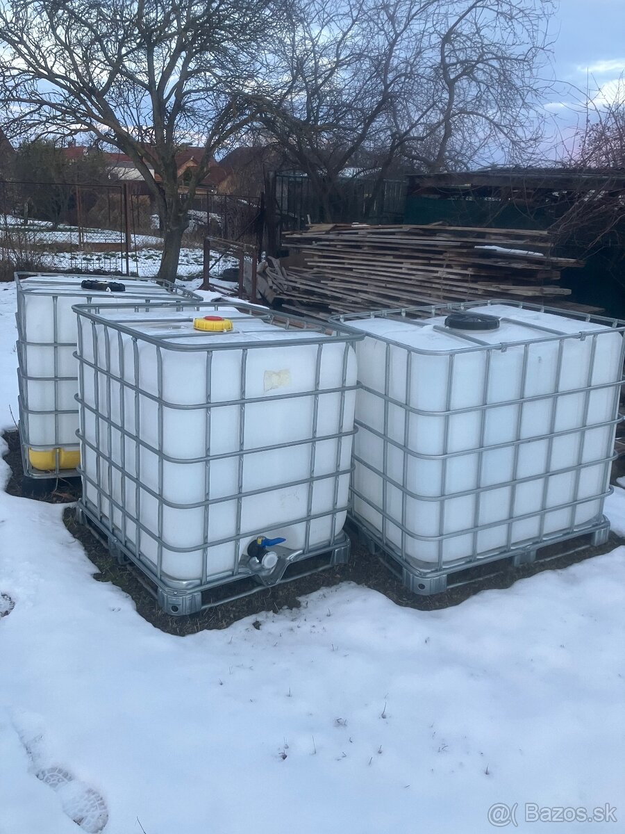 Predám ibc kontajnery 1000l - 2