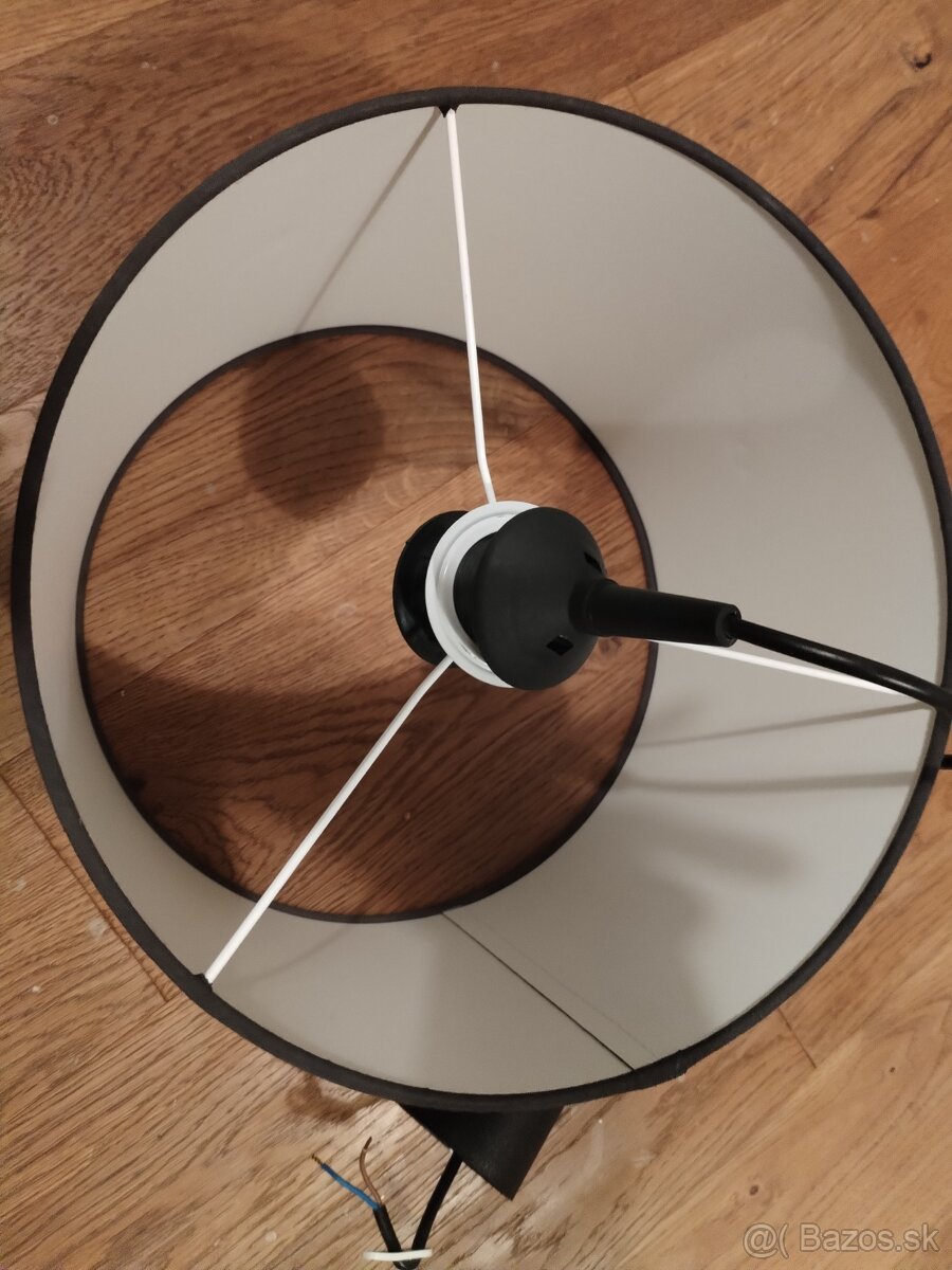 Tienidlo na lampu s kablom - 2