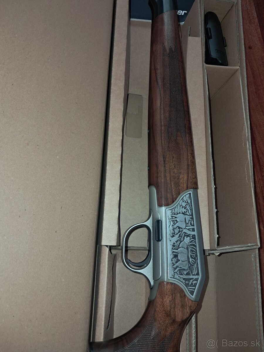 Pažba so systémom Blaser r8 lux - 2
