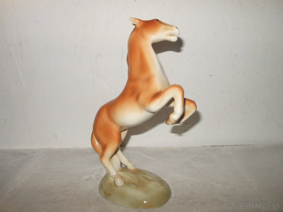 Porcelánový kôň Royal Dux - 2