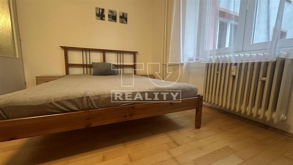 Zrekonštruovaný a zariadený 1-izbový byt v centre Martina - 2