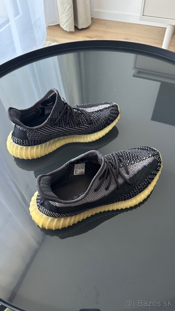Yeezy Boost 350 V2 Carbon 44 - 2