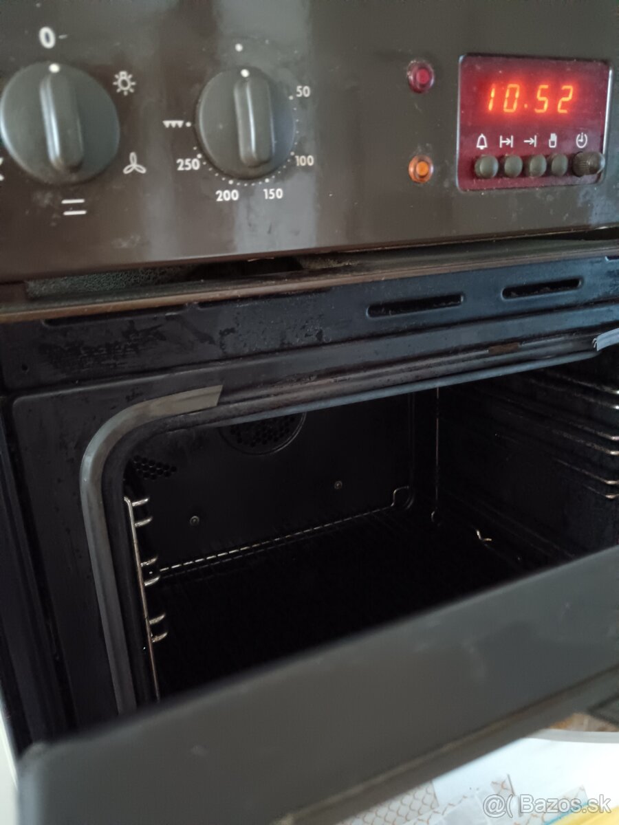 Elektrická rúra AEG competence - 2