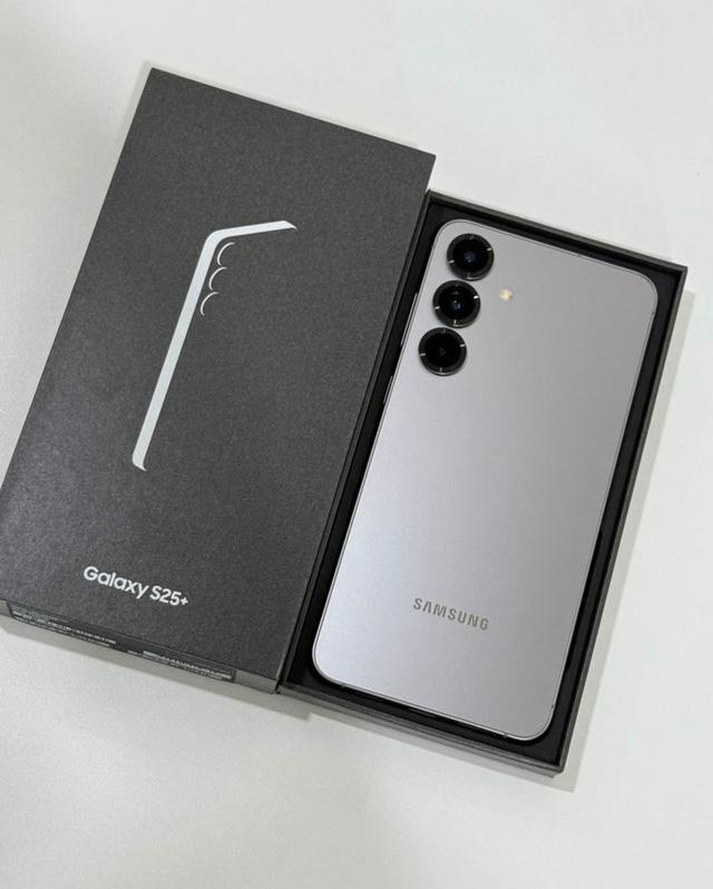 Samsung S25+ - 2