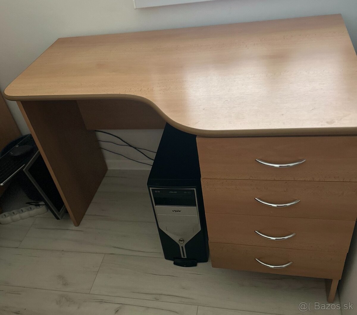Písací stôl - 2
