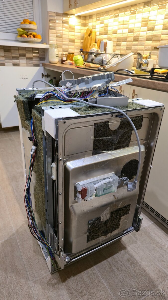 Predám umývačku riadu 45cm Beko DIS28020 - 2