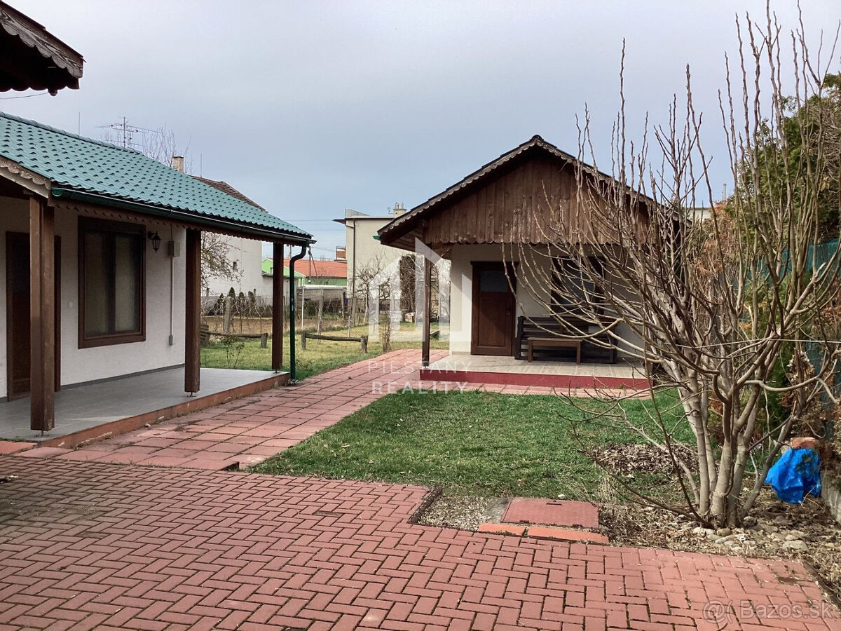 VÝHODNÁ CENA 4-izbový tehlový RD s krásnym pozemkom - 2