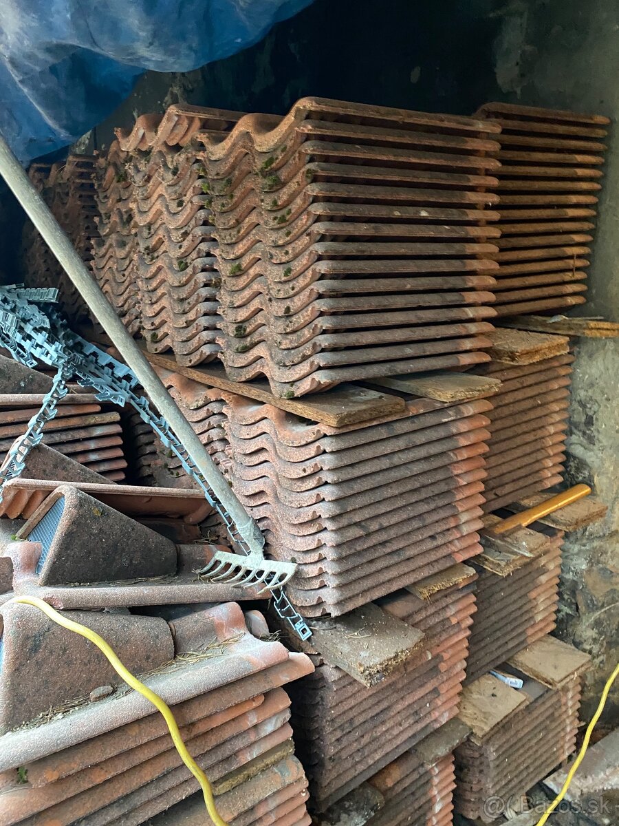 mám na predaj škridlou Bramac - 2