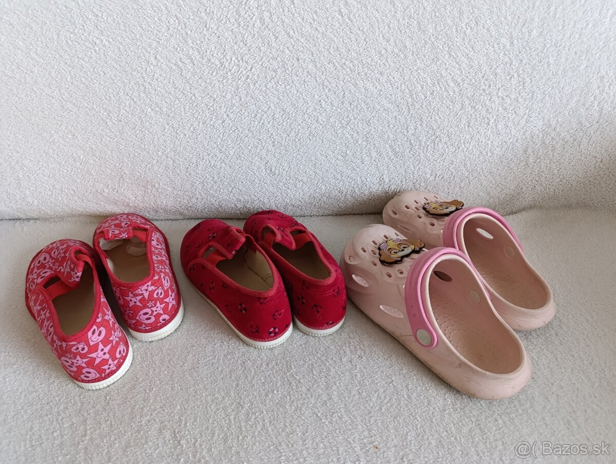 Predam Detske papuce velkosti 30 a 32. - 2