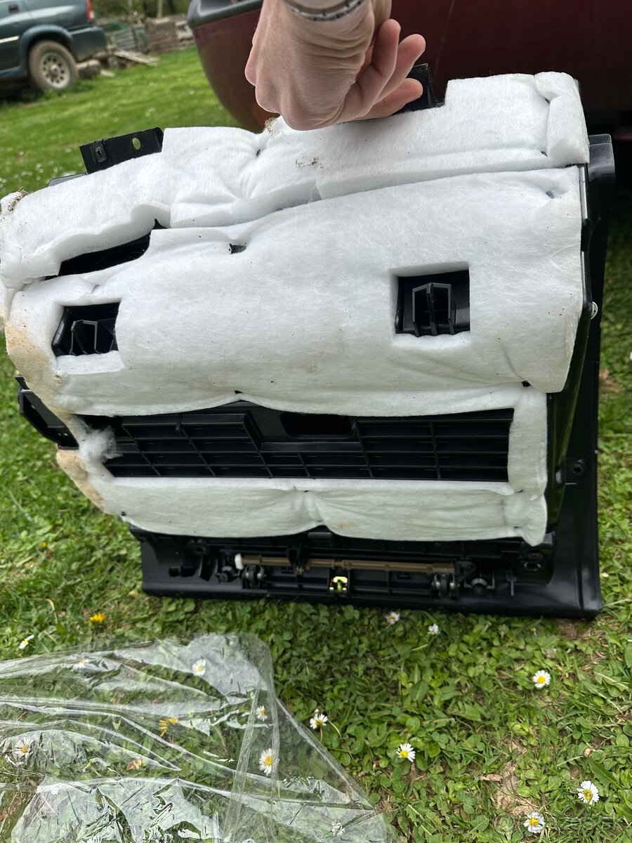 Vw Phaeton 2004 kastlík - 2