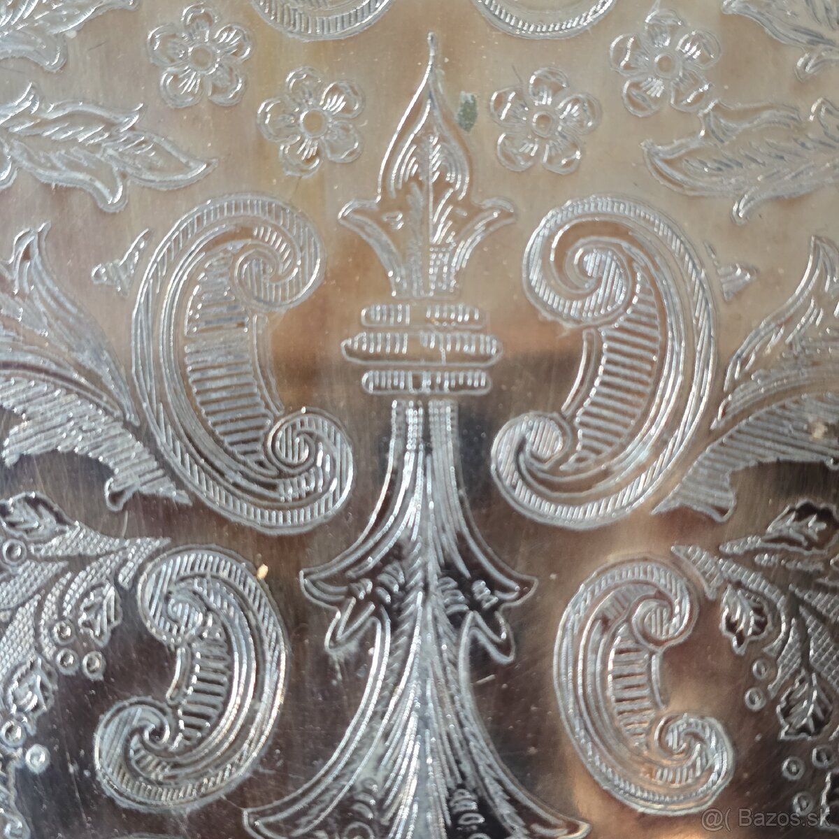 Gravírovaný postriebrený podnos - 2