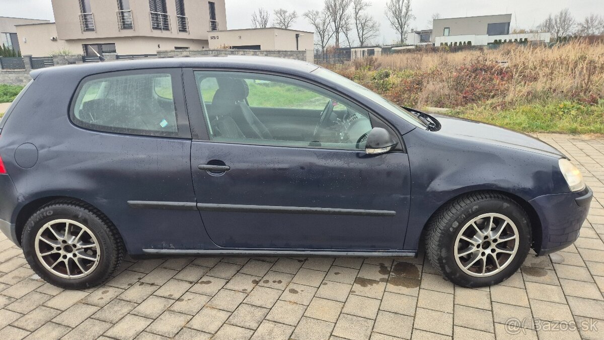 Volkswagen Golf 5 - 2