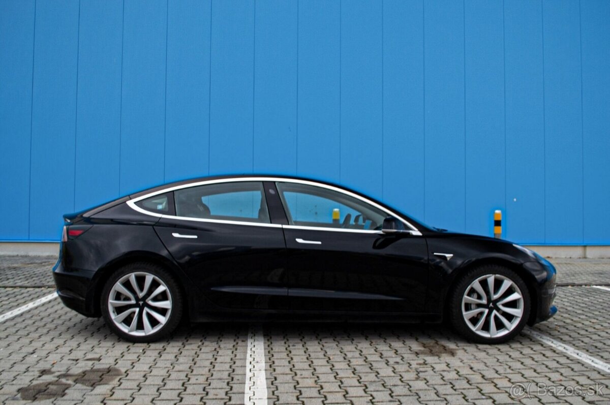 Tesla Model 3 Long-Range Dual Motor AWD - 2