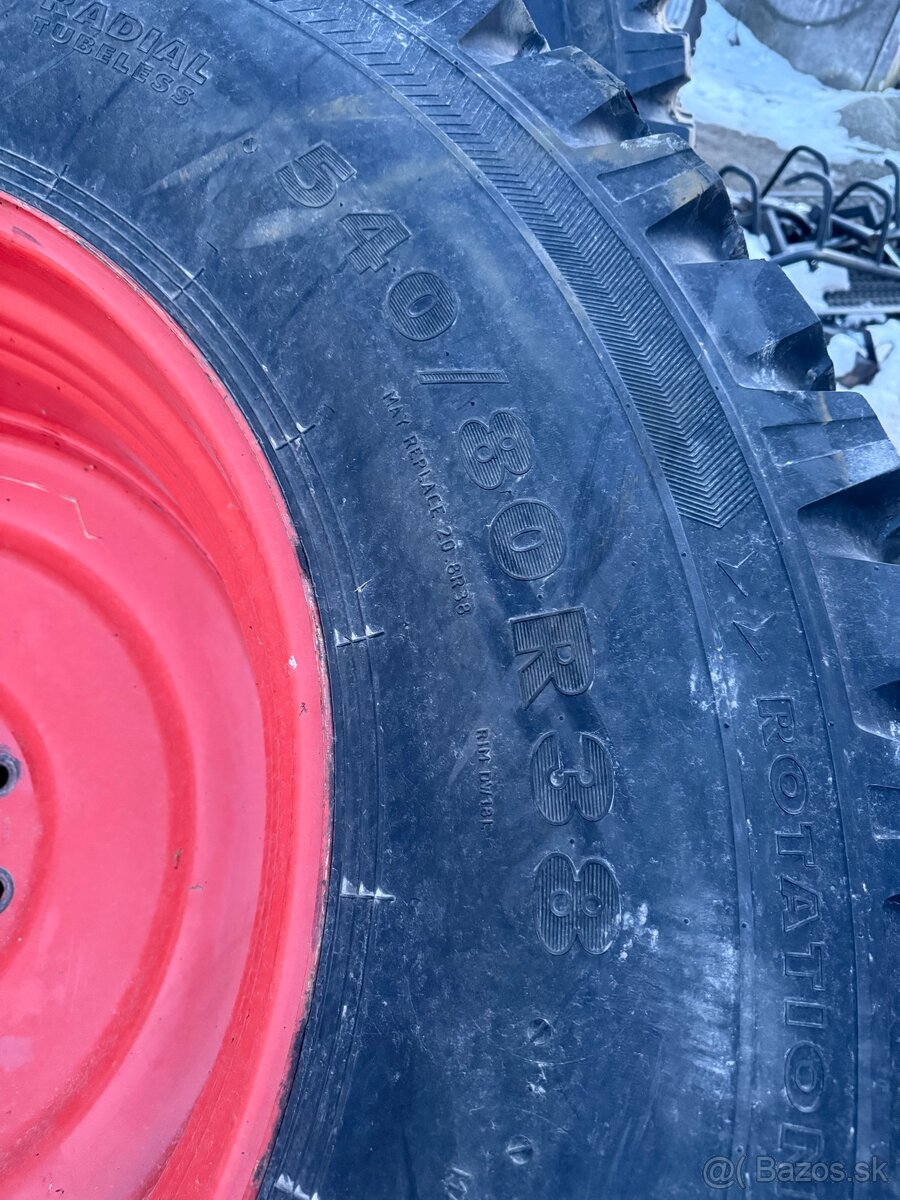 Predám pneu - 2