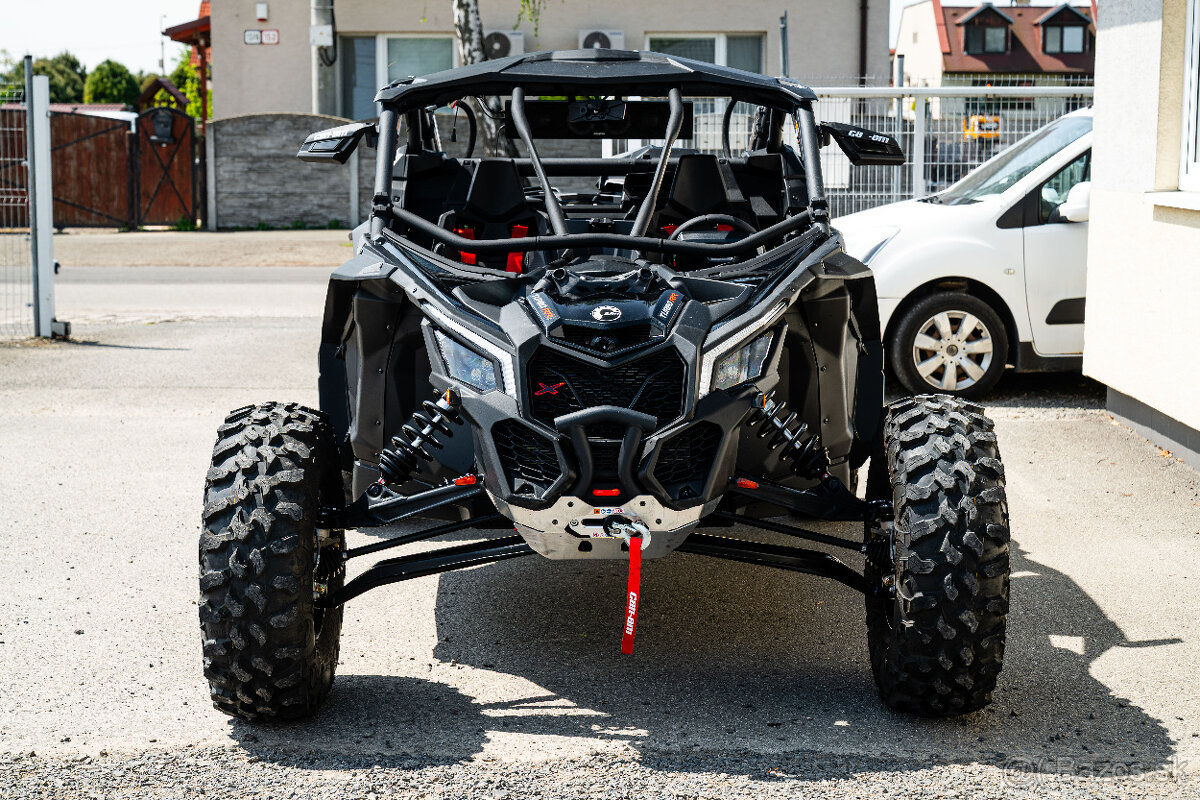 Can-Am MAVERICK X3 Turbo XRS