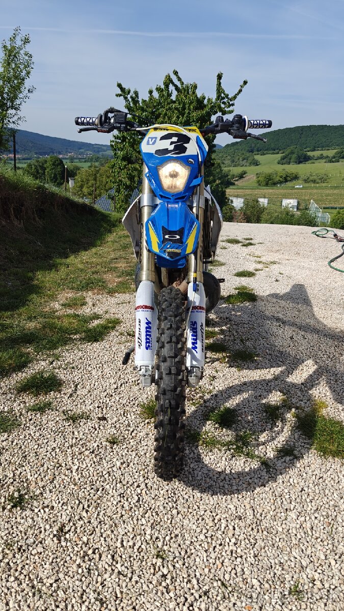 TM EN 300