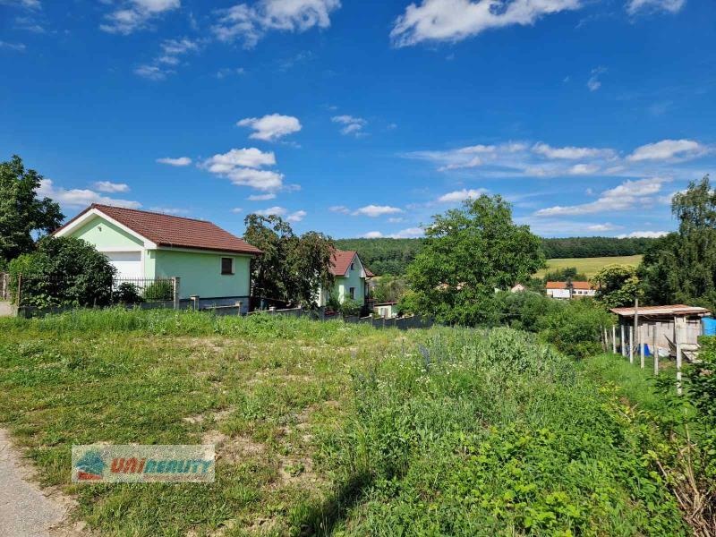 NEMEČKY– stavebný pozemok 2.822 m2/ možné rozdeliť na 2 poz. - 2