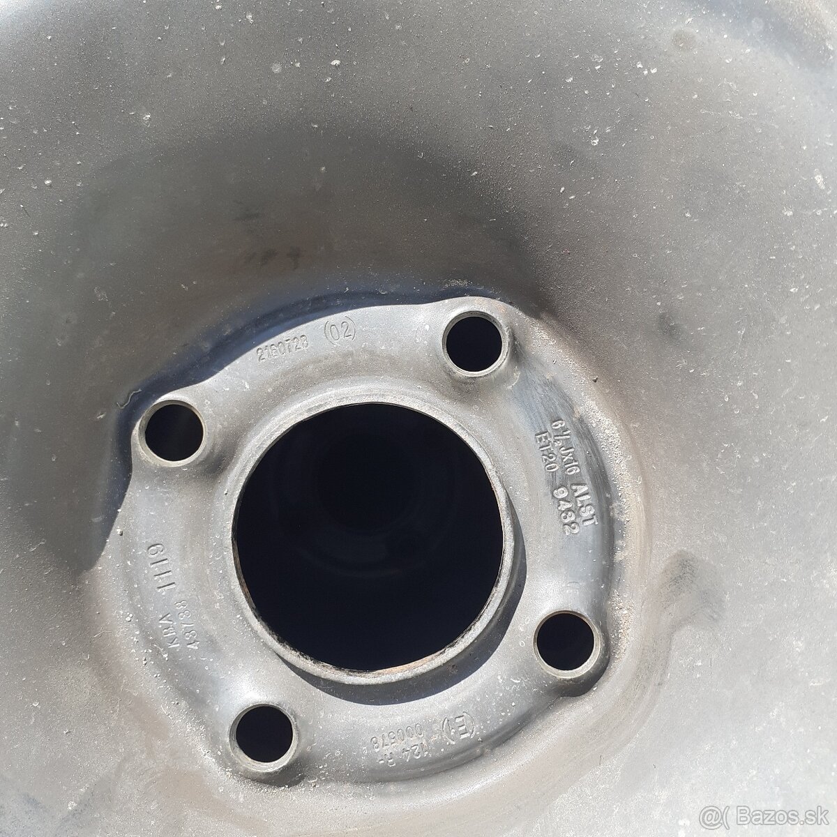 Zimné pneumatiky 195/60 R16 na plechových diskoch - 2