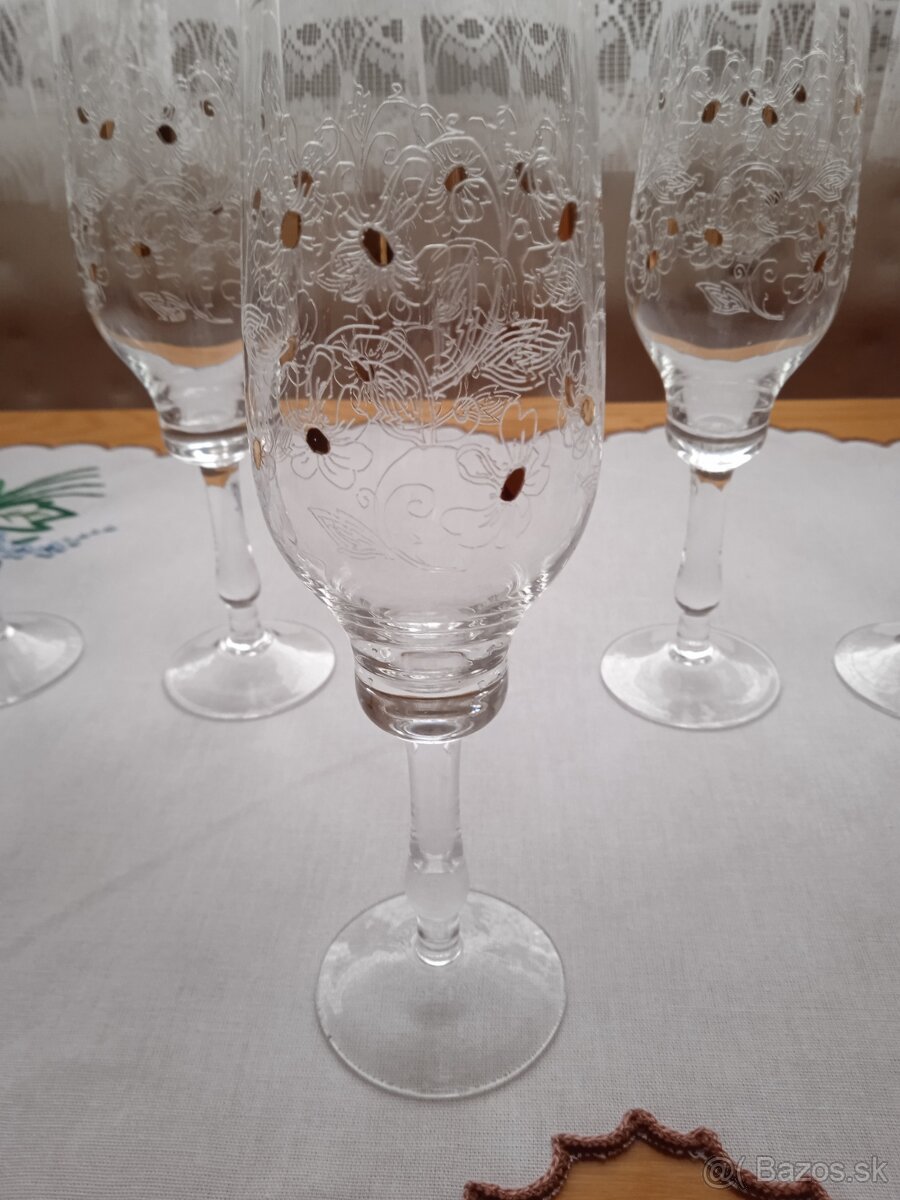 Retro vínové poháre - 2