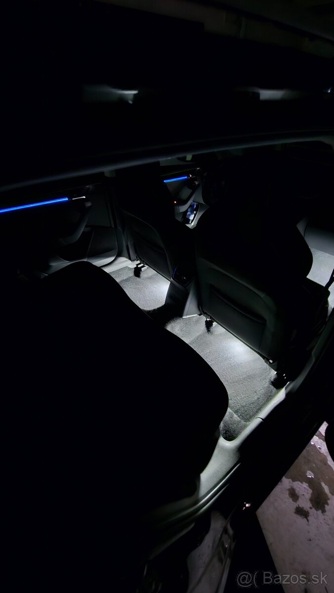 Škoda Octavia 3 a 3 FL / LED moduly na osvetlenie kufra, nôh - 2