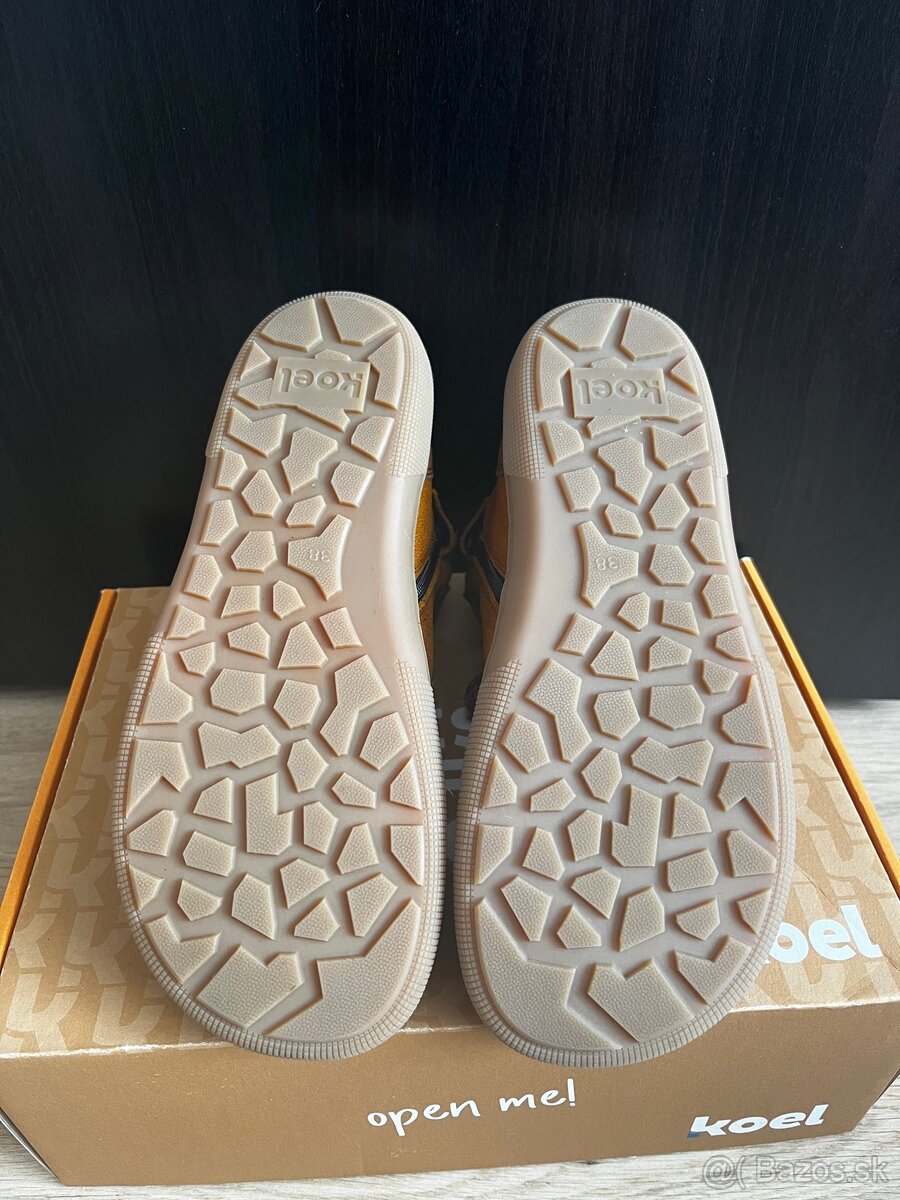 Predám dámske Barefoot členkové topánky v.38 Koel - 2