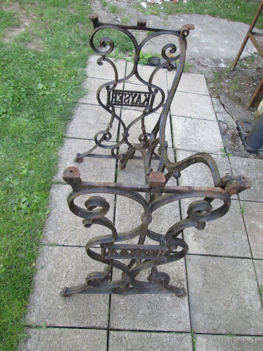 stojan zo šijaceho stroja - 2