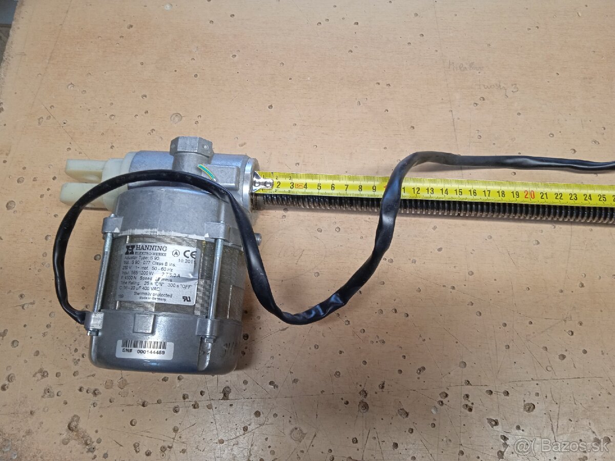 Elektromotor s prevodovkou - 2