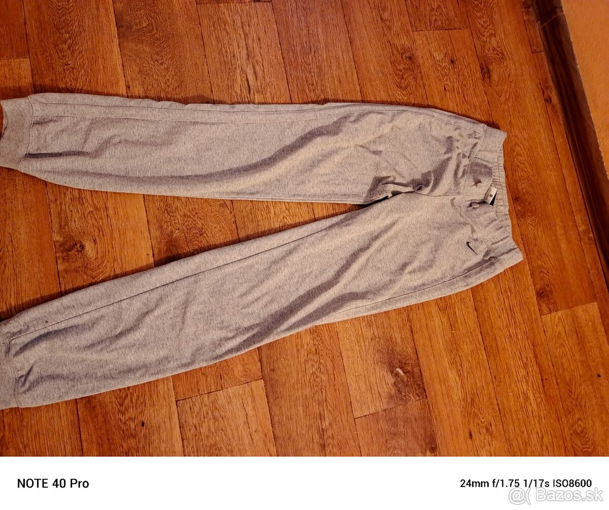 Nike dámske tepláky - 2