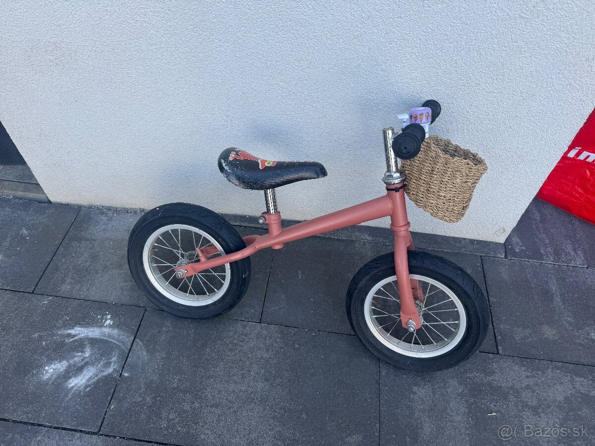 Dievčenské odrážadlo - 2