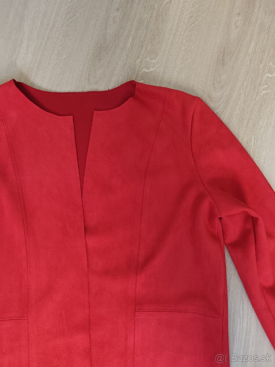 Červený kabátik - 2