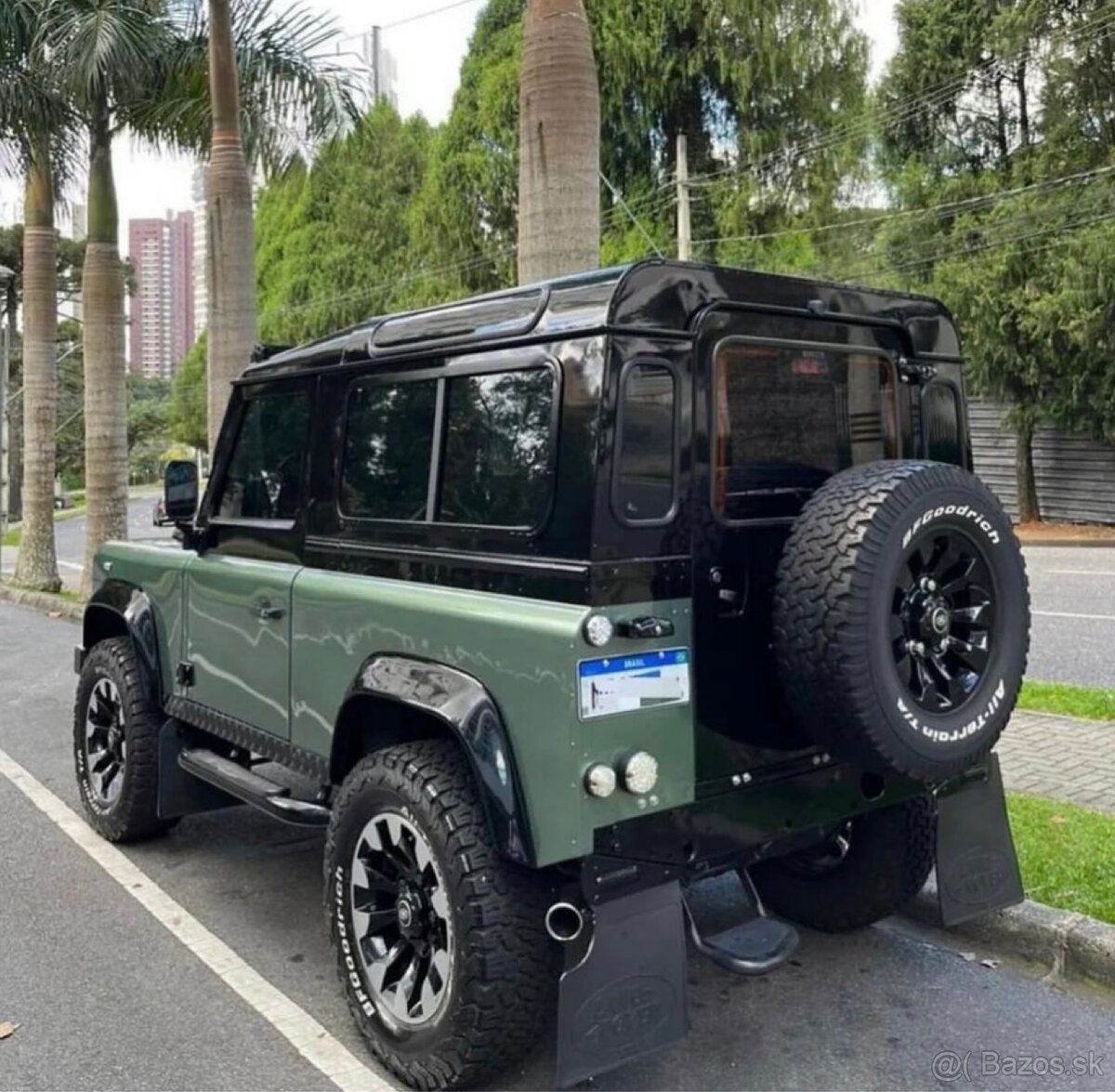 Land Rover Defender 90 - 2
