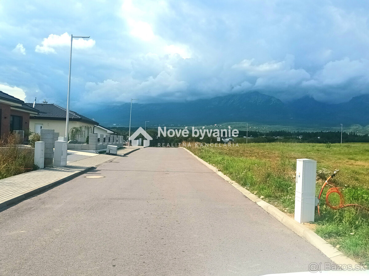 MLYNICA IBV Pod lesom, stavebný , výhľad Vysoké Tatry - View 2