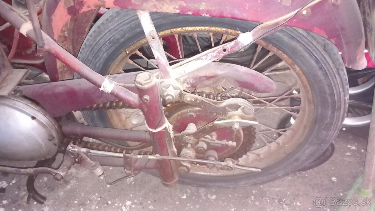 Triumph 350 - 2