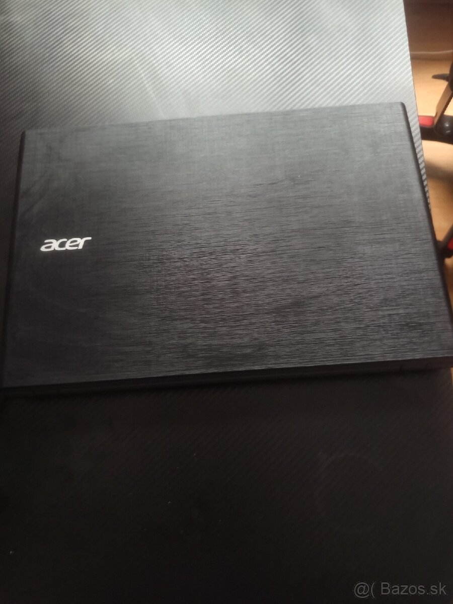 Predám notebook Acer - 2