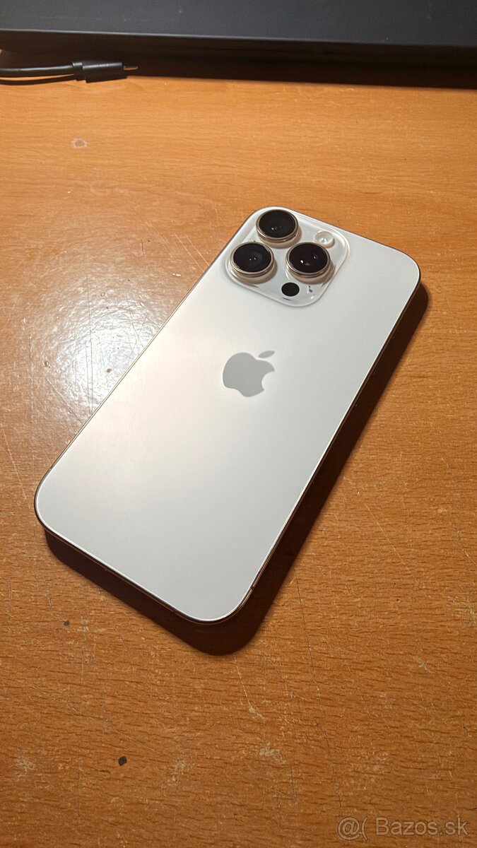 Iphone 16 Pro 128GB Zlatý - 2