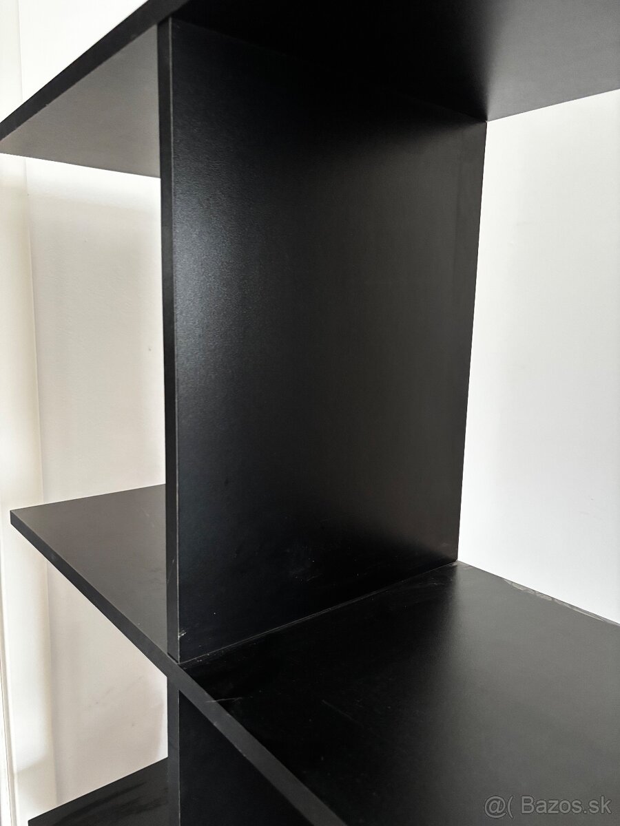 Ikea kniznica regal - 2