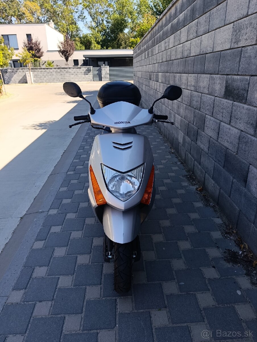 Honda Lead 100 - 2