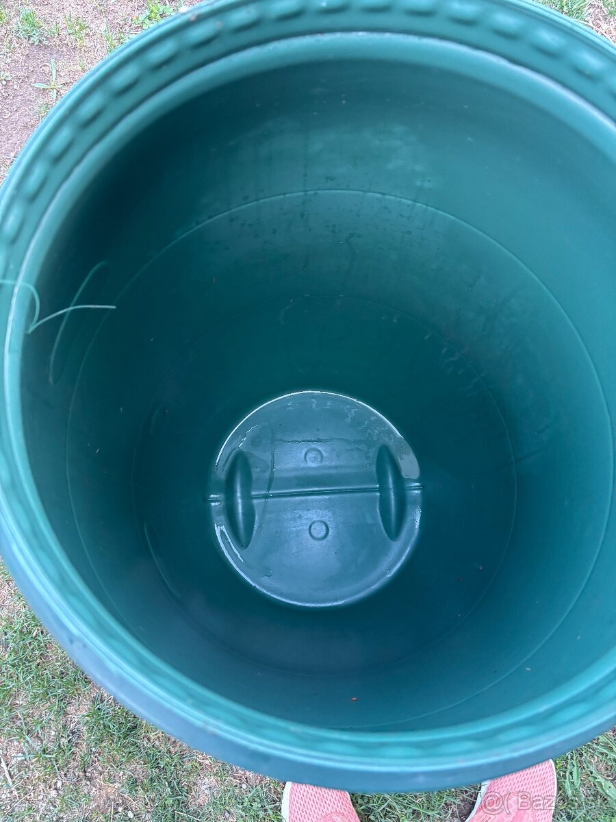 Plastové sudy 120 l - 2