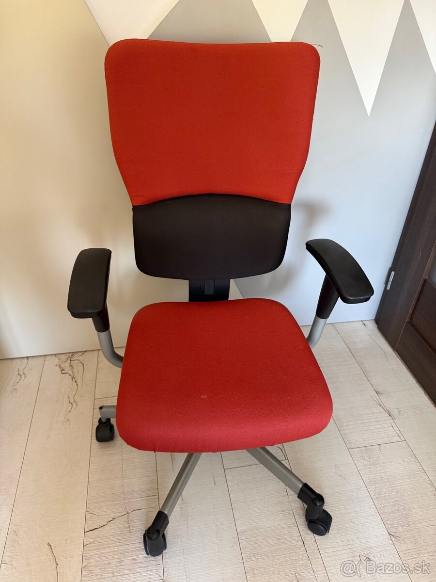 Kancelárska stolička - 2