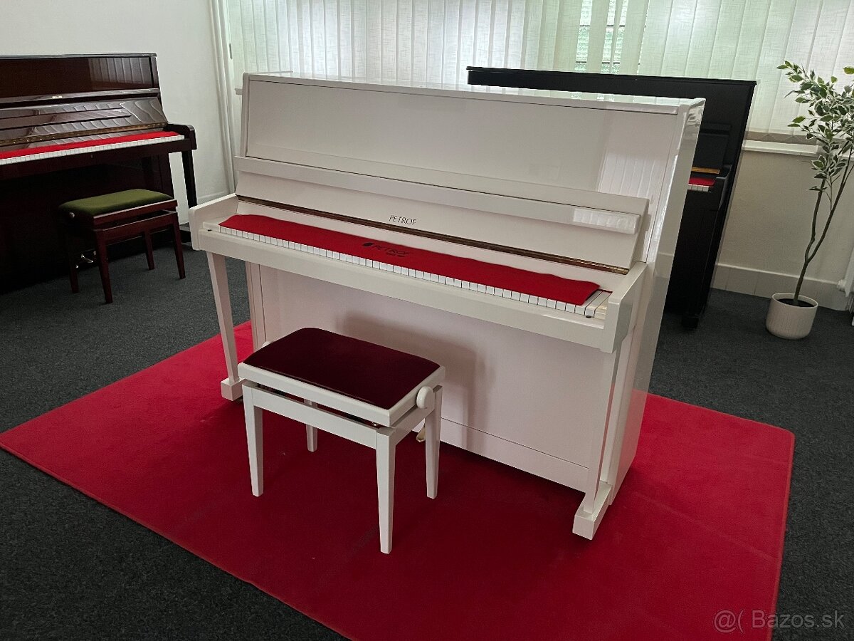 Zánovní Petrof 118 M1 rok v.2003 bílý lesk - 2