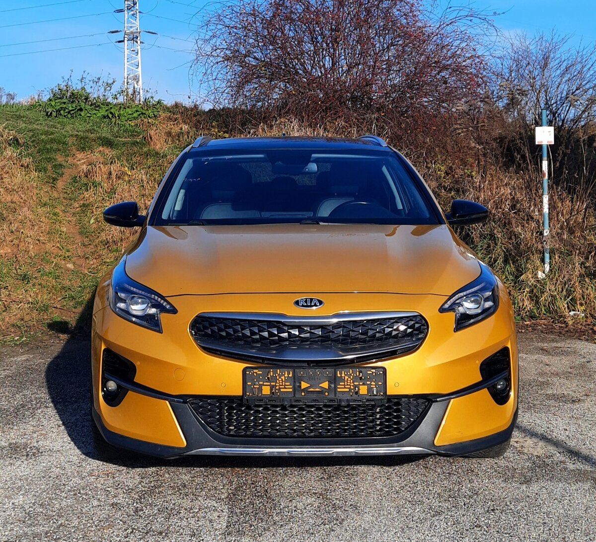 Predám Kia XCeed 1.6 GDi Plug-In Hybrid Gold A/T - 2