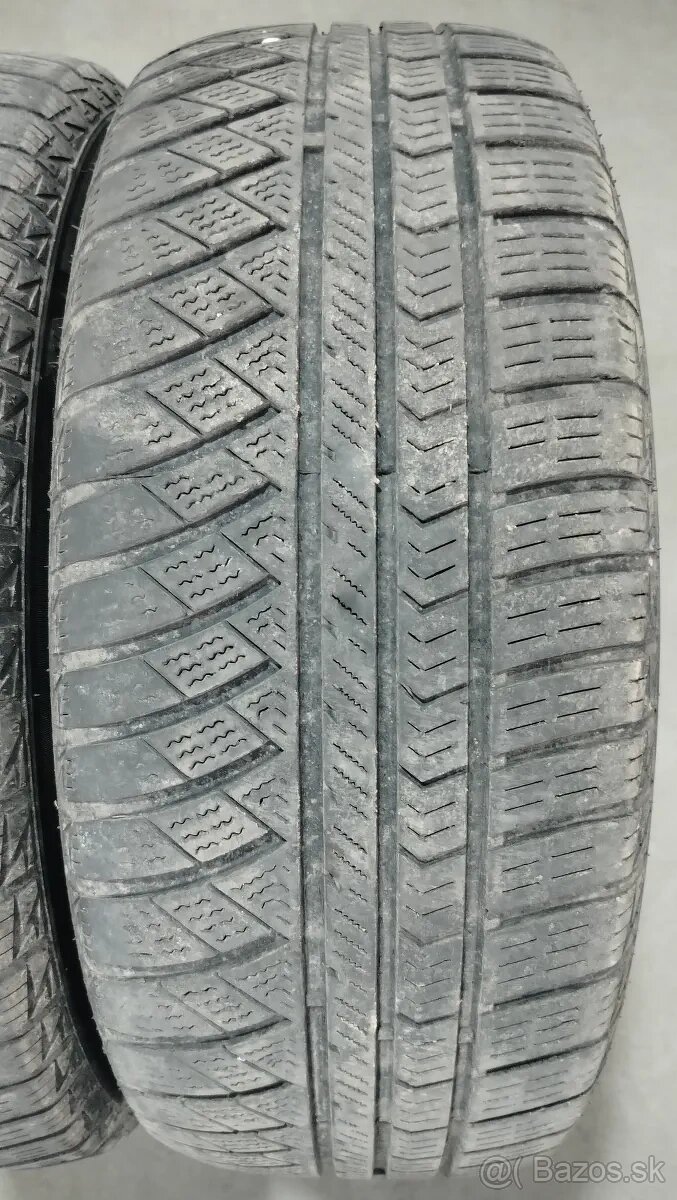 Celoročná pneumatika 4ks 215/60 R16 99H Sailun 4Season - 2