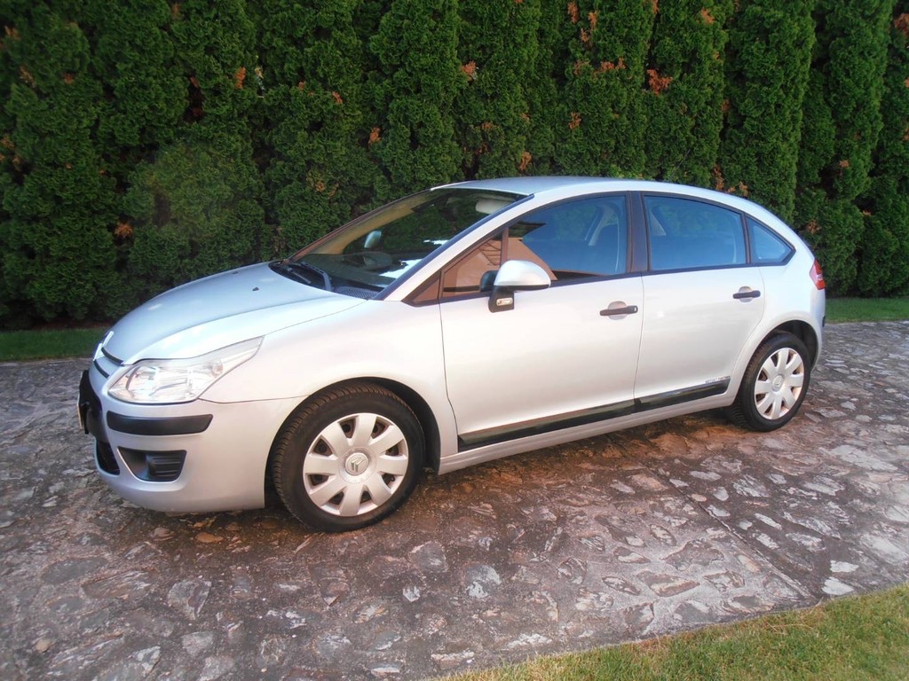 Citroën C4 1.6 Vti Image II - 2