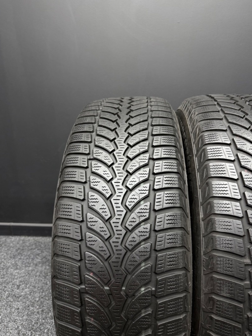 Sada pneu Bridgestone 235/65/17 108H - 2