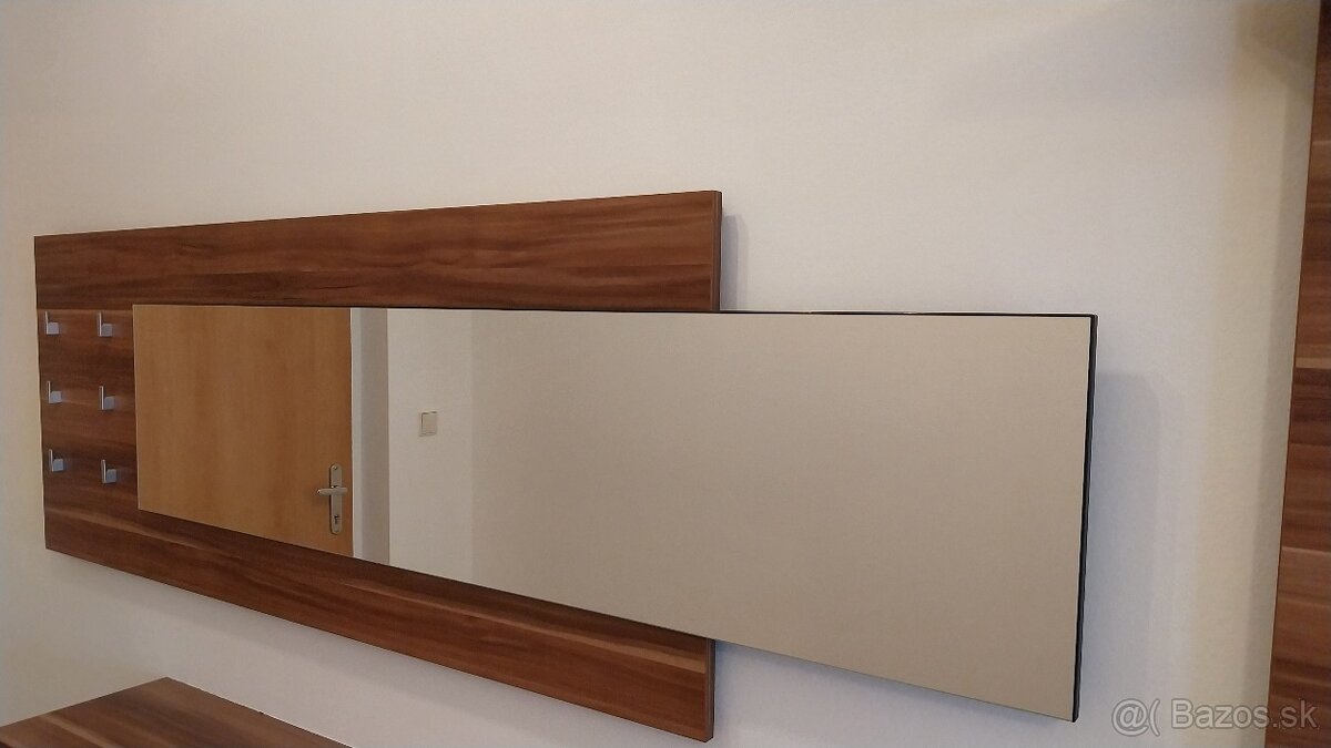 Predám botník s príslušenstvom - 2