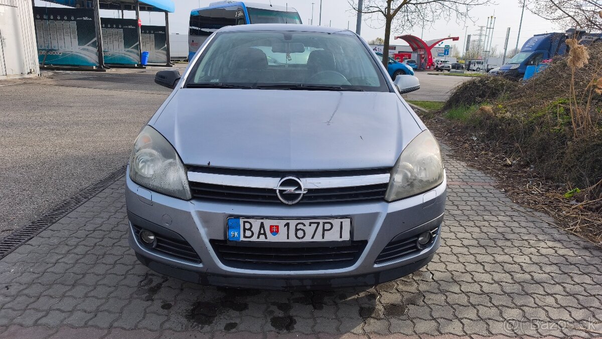 Opel Astra H 1.8 92 kW - 2